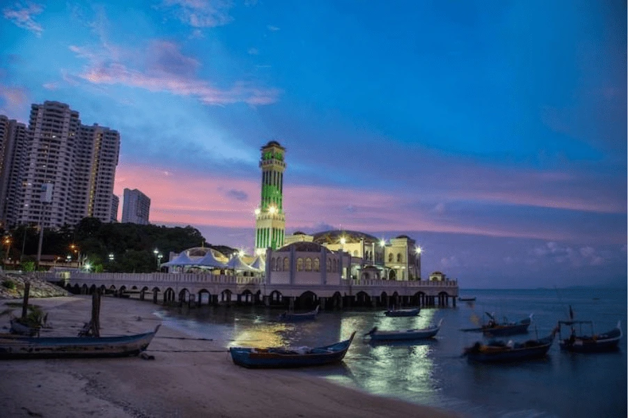 UK Mortgage Help live in Penang